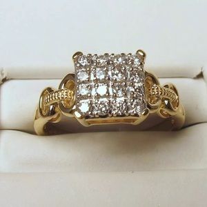 💍10k solid gold .40ct Diamond Ring💍